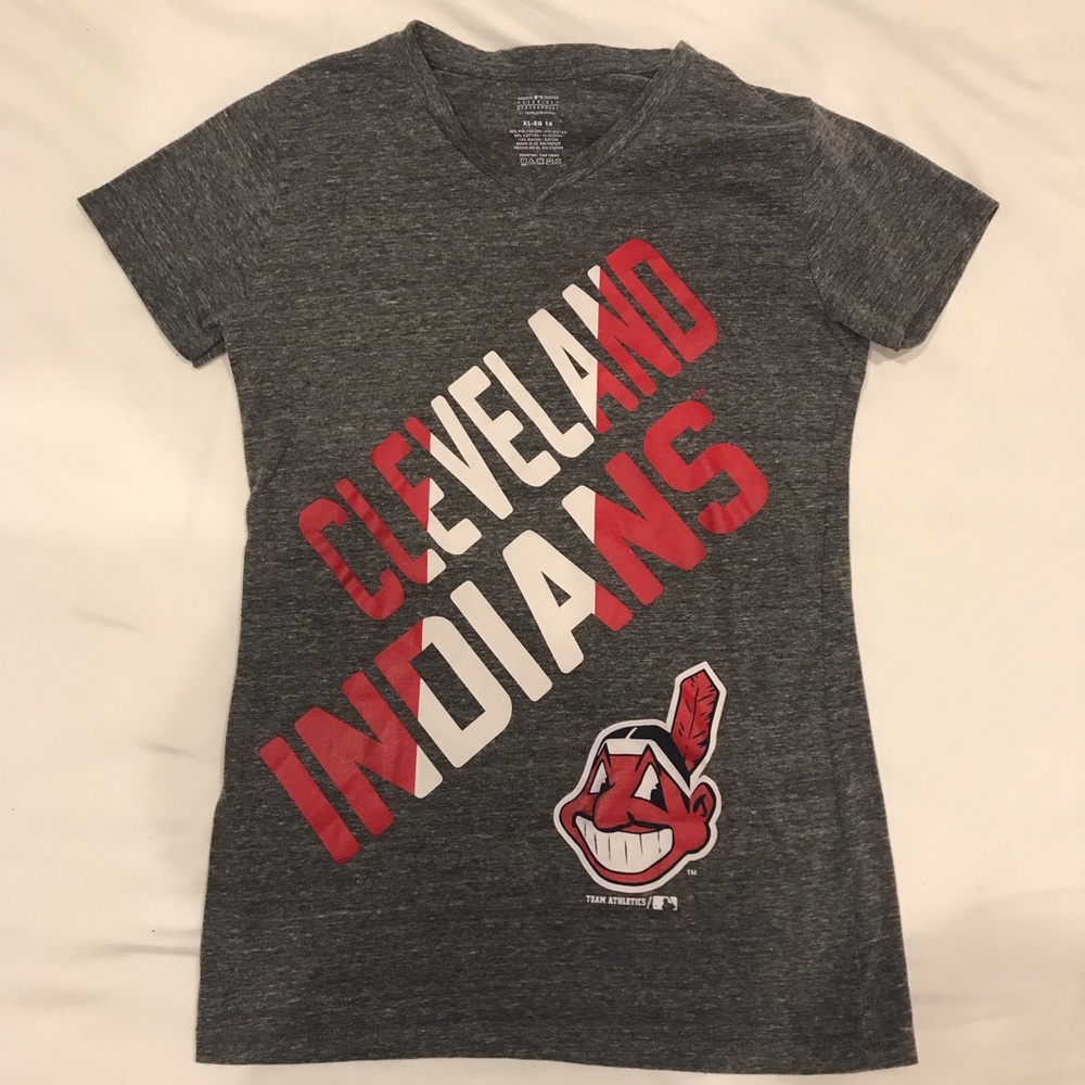 🎉 5 for $10 🎉 Cleveland Indians t-shirt